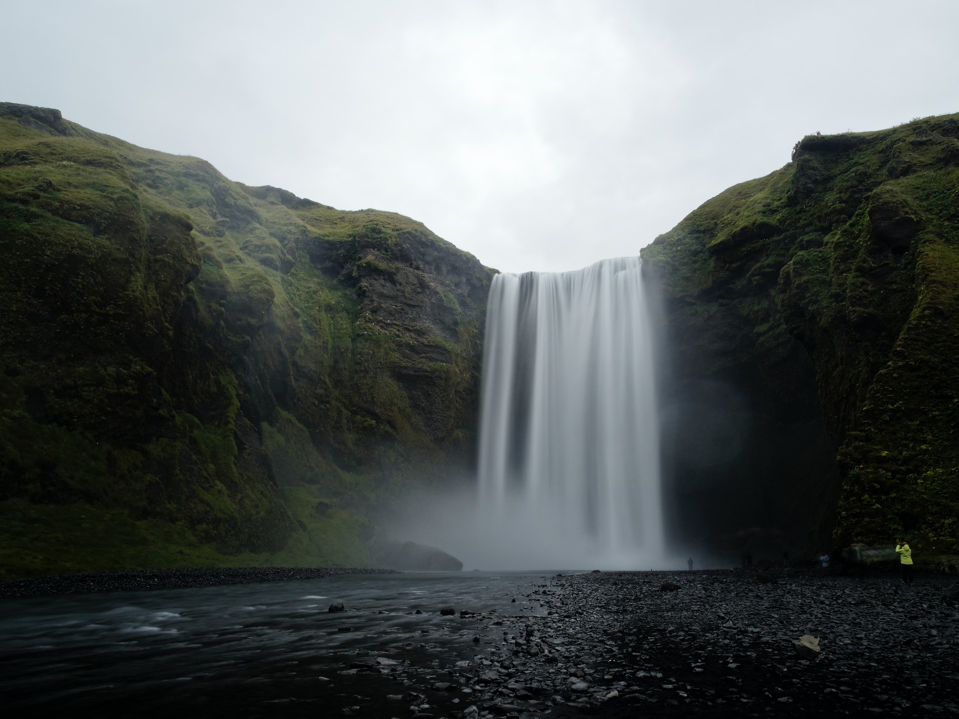 40 Beautiful Examples of Waterfalls Photography | The Jotform Blog